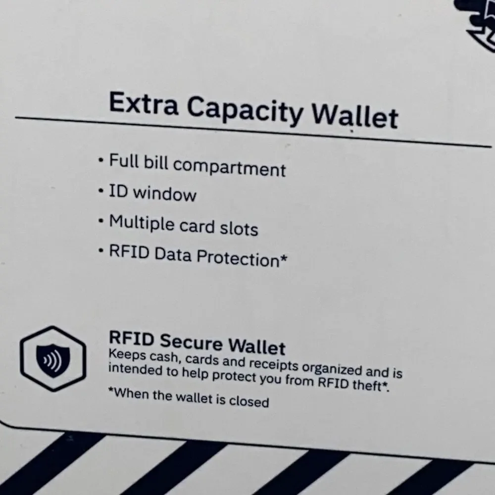 Dockers Mens Wallet Extra Capacity RFID With Deluxe Multi-tool Tool Gift Set NEW
